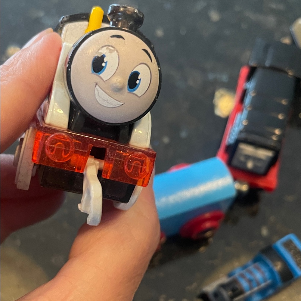 Thomas & Friends Colorful Train Collection - Picture 8 of 12